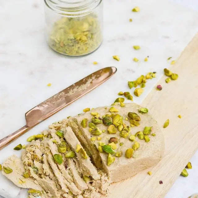Hebel & Co. Pistachio Nigella Organic Sesame Tahini Halva