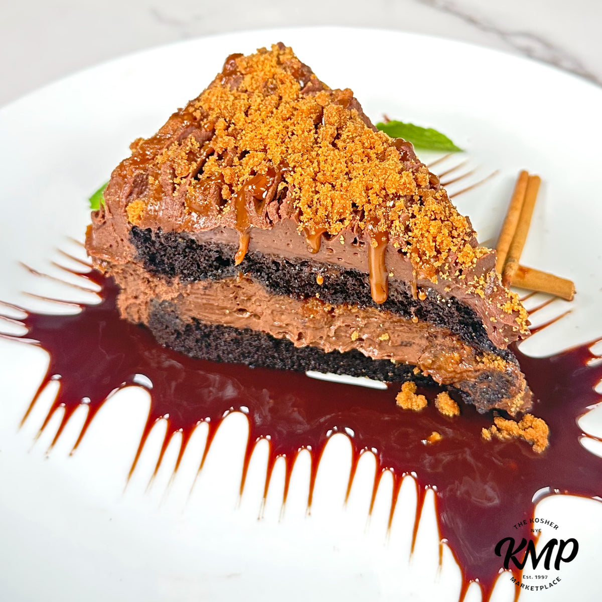 Caramel Biscoff Cake