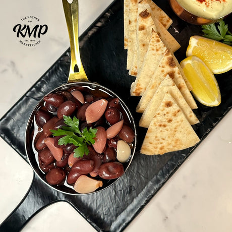 Pitted Kalamata Olives with Garlic & Peppers