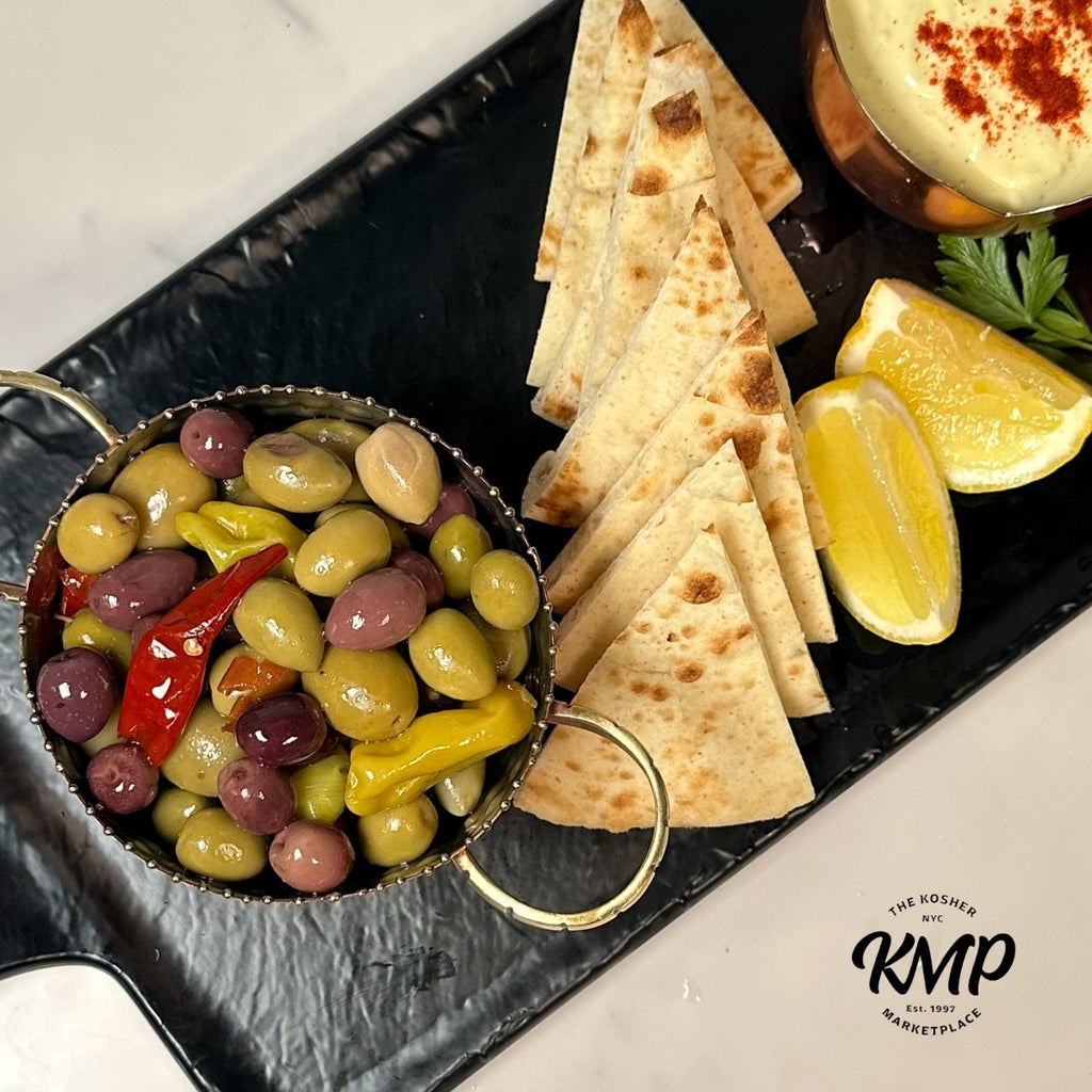 Spicy Mediterranean Olive Medley