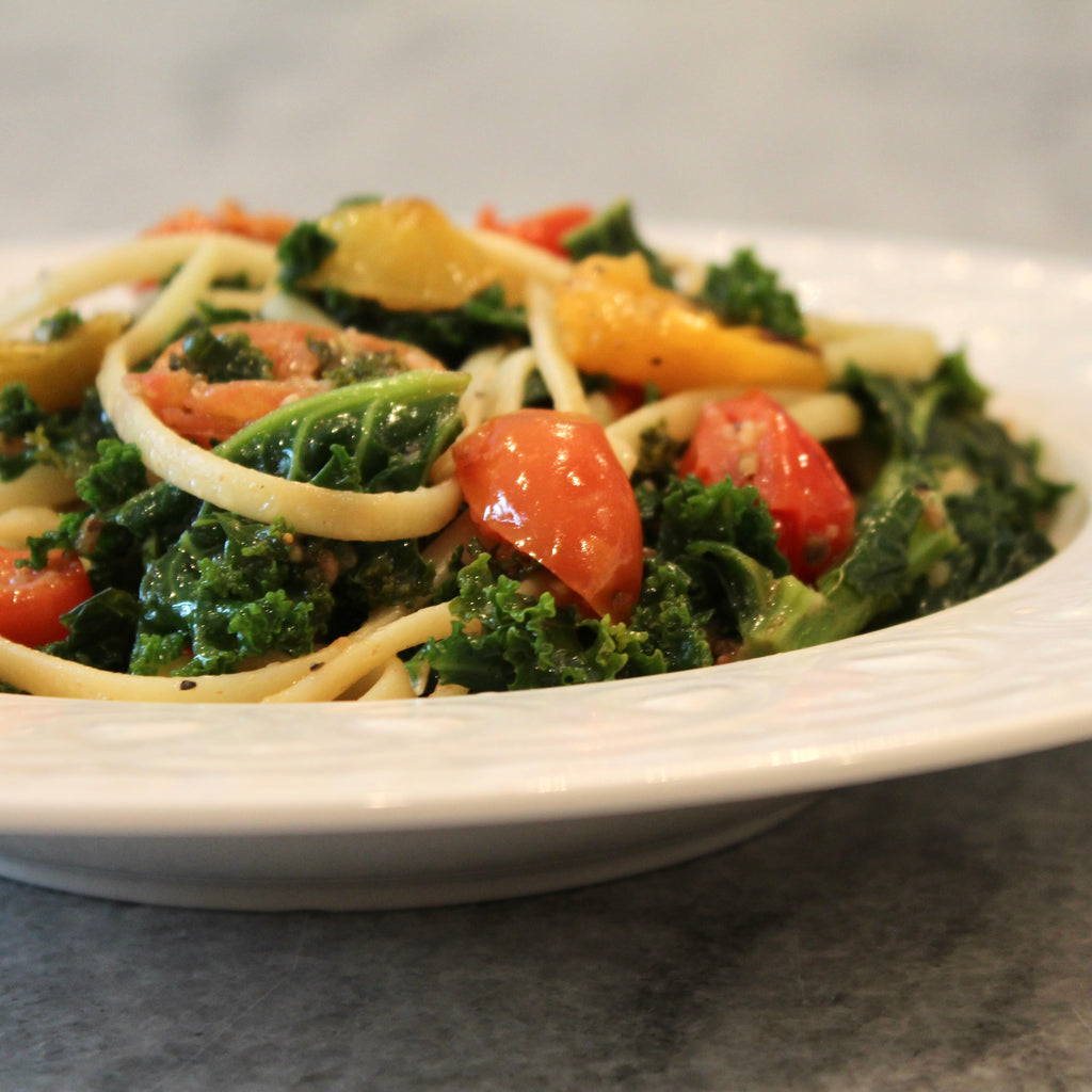 Linguine Aglio e Olio with Kale & Heirloom Tomatoes Catering Tray
